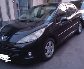 Peugeot 207 - 2011