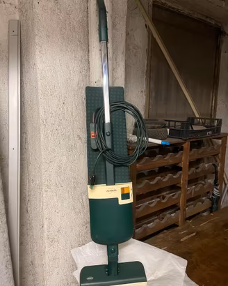 Aspirapolvere Folletto VK 121