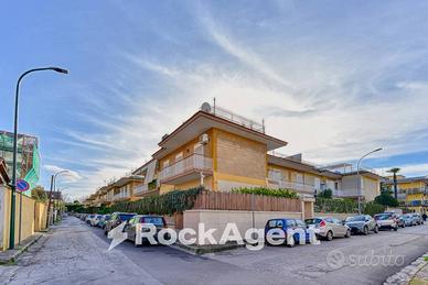 CIRCUMVALLAZIONE ESTERNA - AMPIO - TERRAZZO - BOX