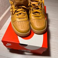 Nike Donna