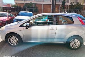 FIAT GRANDE PUNTO GRIGIA 88.000 km