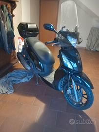 Kymco People 300 gt