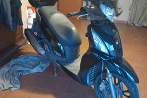 Kymco People 300 gt