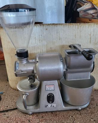 Grattugia formaggio combinata con macinapepe-caffe