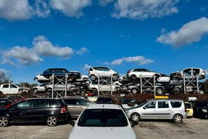 RICAMBI AUTO FIAT BRAVA ANNO 2000 BIANCA