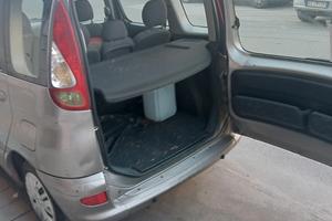 TOYOTA YARIS VERSO