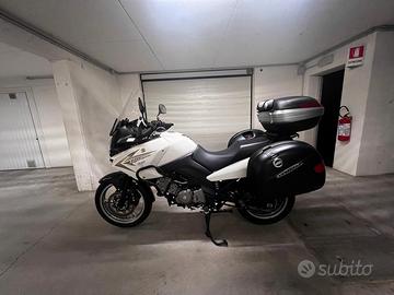 Suzuki V Strom DL 650 - 2010