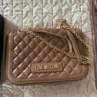 Love moschino