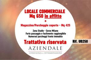 Immobile di 1075 m² con 1 locale a Verona