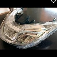 FARO ANTERIORE HONDA PCX 125 anno 2015