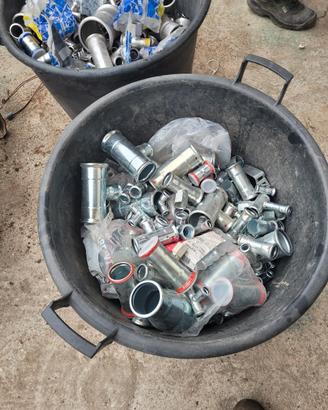 raccordi idraulica in ferro nuovi e acciaio inox 