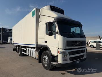 Motrice volvo Fm frigorifero km 600.000 tachigrafo