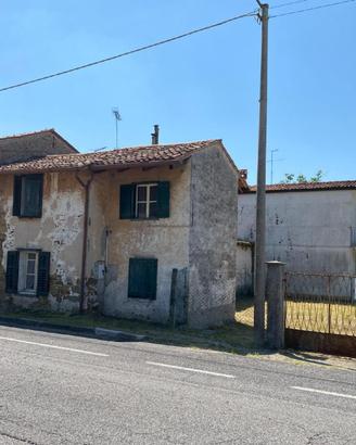 CASA DI TESTA CON GIARDINO PRIVATO