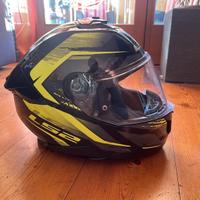 Casco integrale giallo e nero