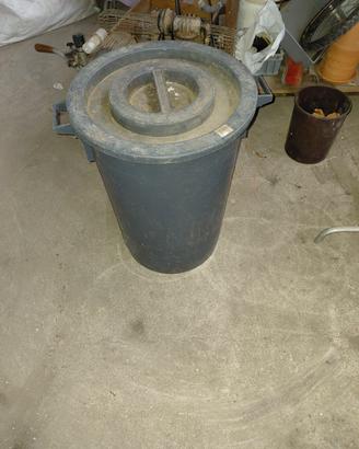 Bidone spazzatura