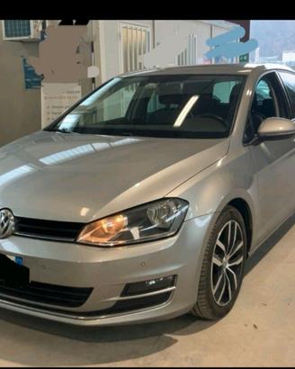 Volkswagen Golf 2.0 TDI 5p. Highline BlueMotion 20