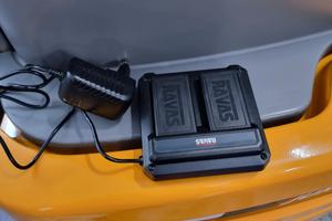 CARRELLO ELEVATORE con sistema di pesatura EFG 220