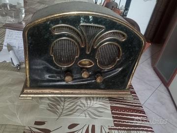 Radio AM/FM. Epoca