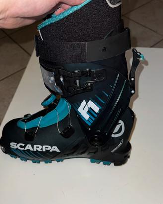 Scarponi alpinismo