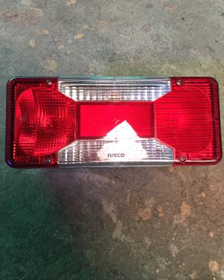 Fanale posteriore dx iveco 69500026