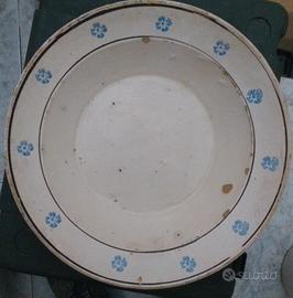 antico grande piatto pugliese