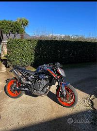 Ktm duke 890