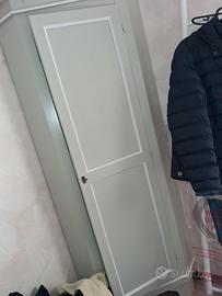 Armadio un anta ad angolo