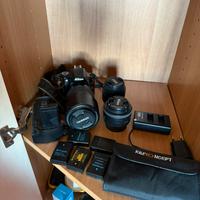 NIKON D5200- 3 obbiettivi+ accessori