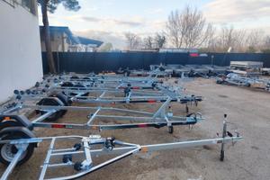 Centro distribuzione rimorchi Ellebi propone: