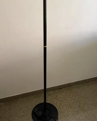 Lampada da terra dimmerabile