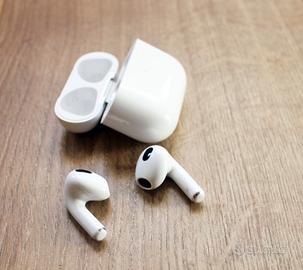 Apple AirPods 4 – in Garanzia scatolo e scontrino