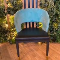 Sedie Colorate e tavoli