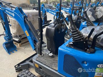 Escavatore r10 nuovo rippa disponibilita' immediat