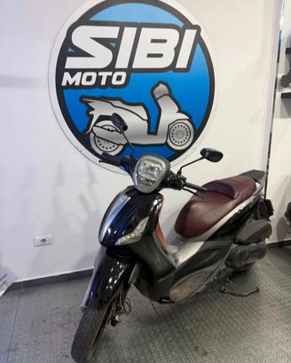 Piaggio Beverly 350