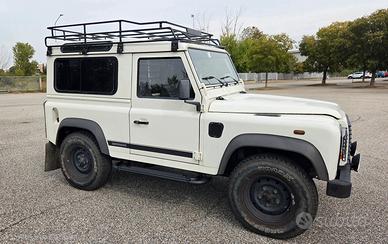Land Rover Defender 90 TD 5