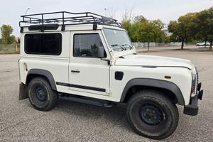 Land Rover Defender 90 TD 5