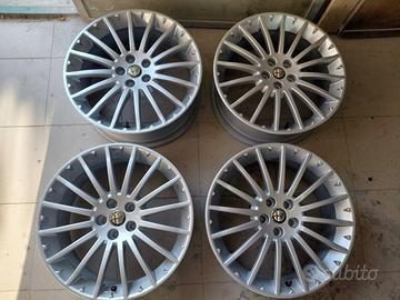 Cerchi in lega da 17 pollici per alfa romeo 147