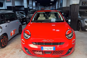 Fiat 600 Hybrid 110 CV DCT MHEV La Prima