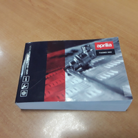 2Q000425 uso e manutenzione Aprilia Tuono 660