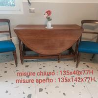 TAVOLO IN ROVERE A CANCELLO CON DUE SEDIE
