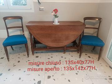 TAVOLO IN ROVERE A CANCELLO CON DUE SEDIE