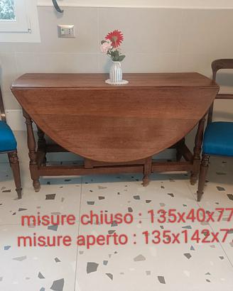 TAVOLO IN ROVERE A CANCELLO CON DUE SEDIE
