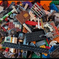 Rimanenza giocattoli da negozio e lego sfusi