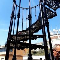 Scala a chiocciola ferro battuto