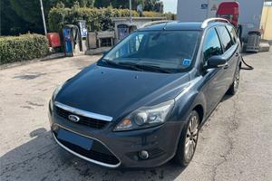 Ford focus se 1690 CV titanium anno 2009