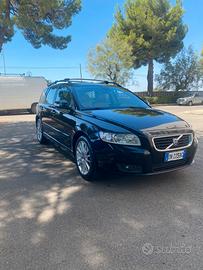 Volvo V 50