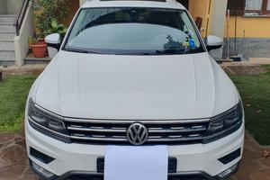  AUTO TIGUAN