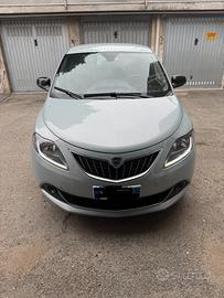 Lancia y platinum S&S 1.0 hybrid 5 porte 5 posti
