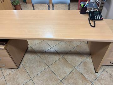 Kit completo mobili da ufficio e scrivanie