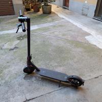Monopattino elettrico Mi Electric Scooter Pro 2